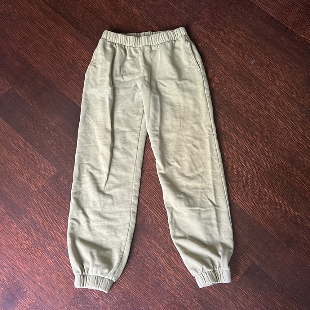 BRANDY MELVILLE SWEATPANTS